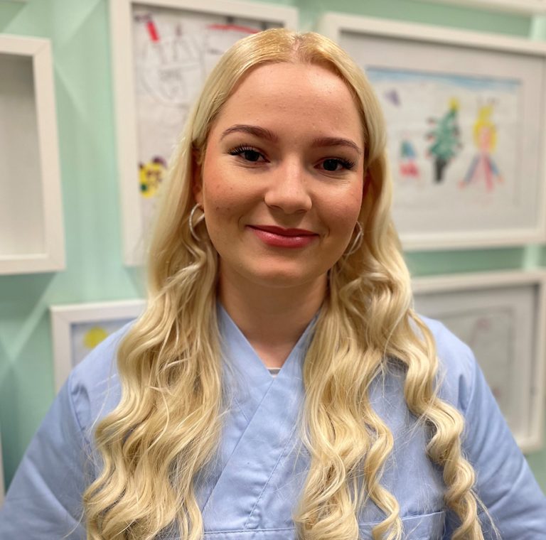 Kinderzahnarztpraxis-frankfurt-Vanessa-Niesyn